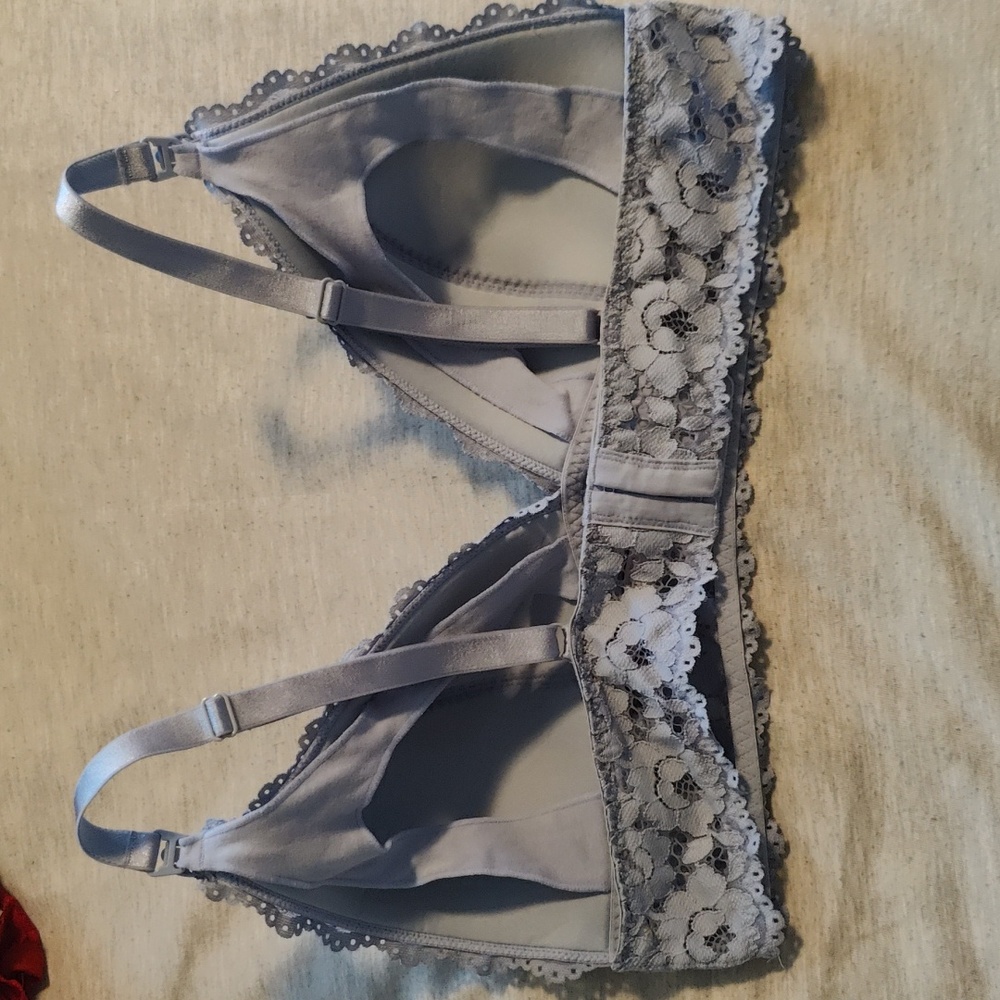 Breastfeeding bra - Picture 3 of 6